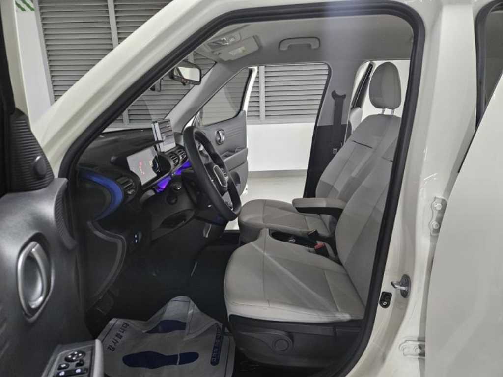 HYUNDAI Casper - Vista 7