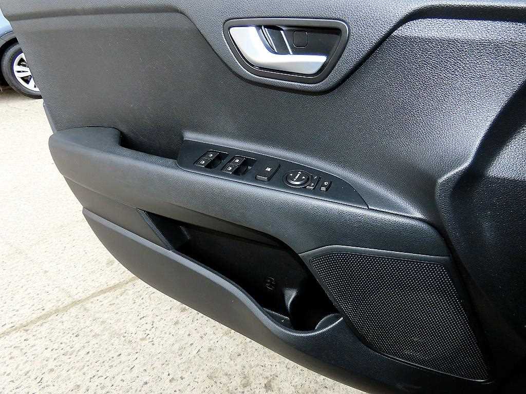 KIA Stonic - Vista 11