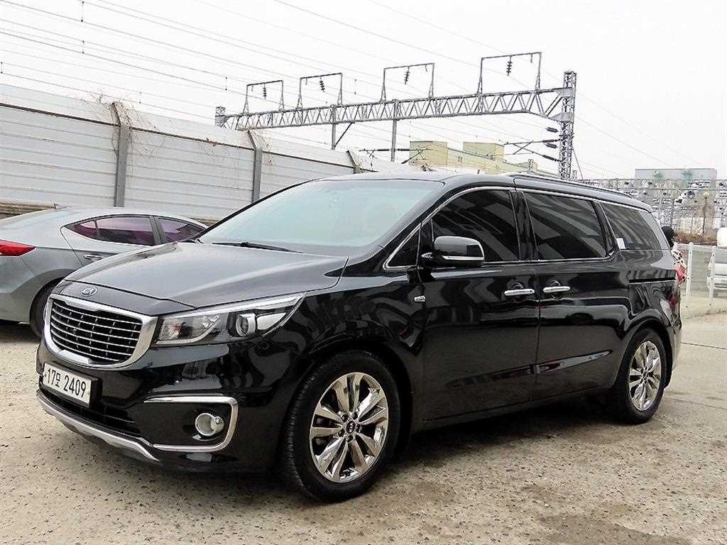 KIA Carnival - Vista 2