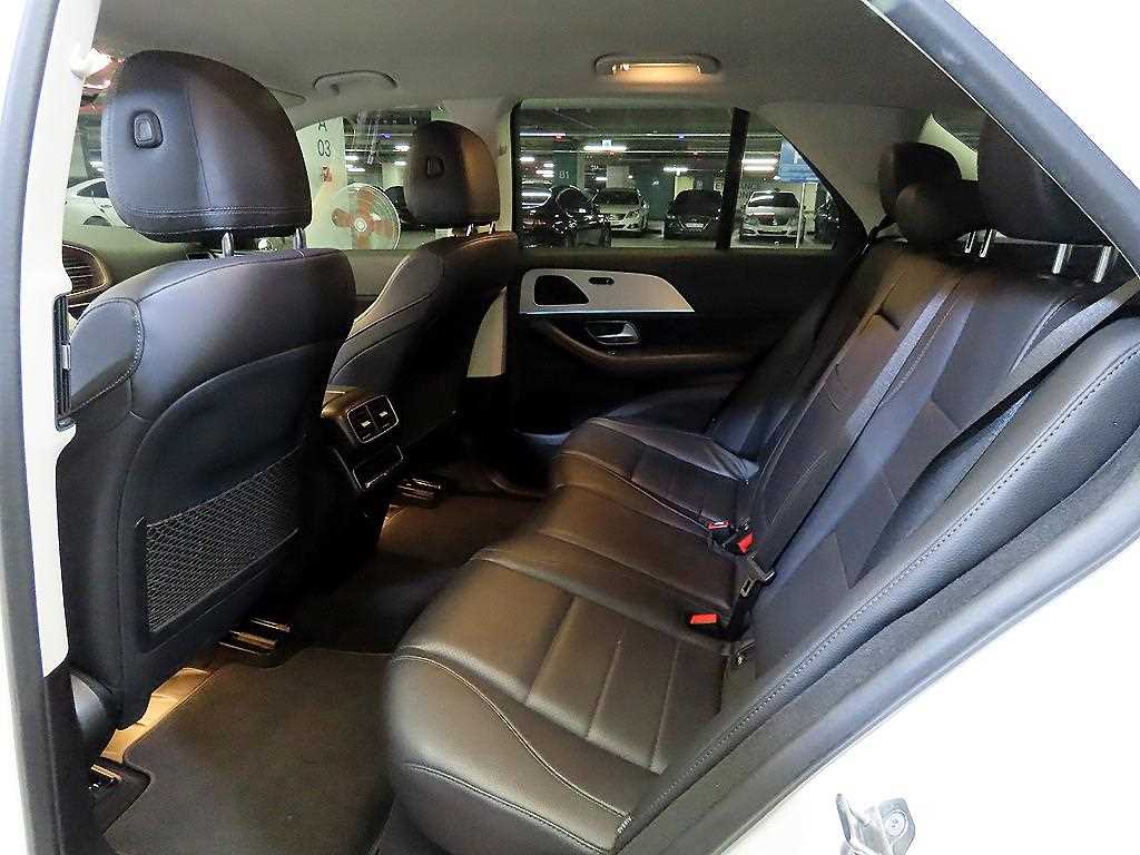 Mercedes Benz GLE Class - Vista 7