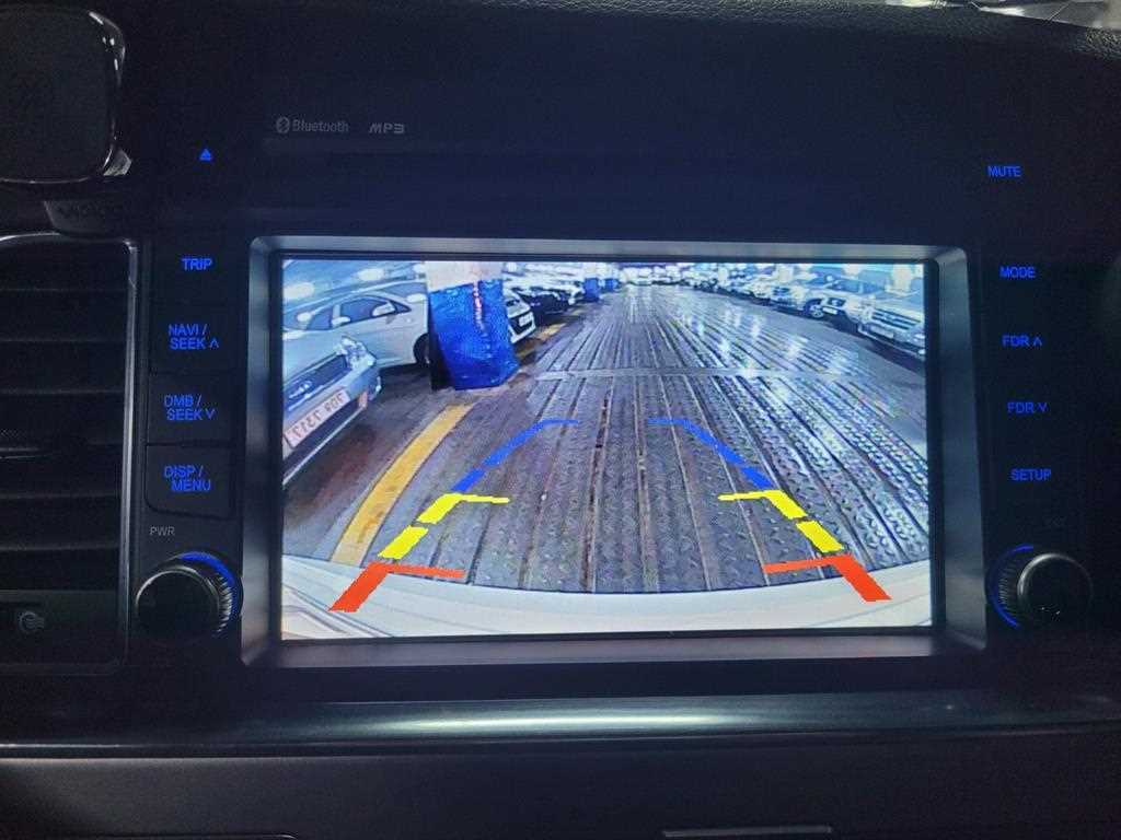 HYUNDAI Sonata - Vista 10