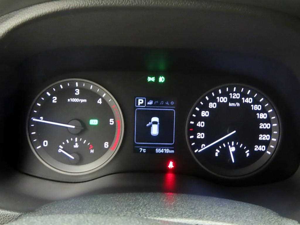 HYUNDAI Tucson - Vista 5