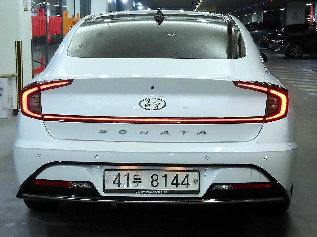 HYUNDAI Sonata - Vista 5