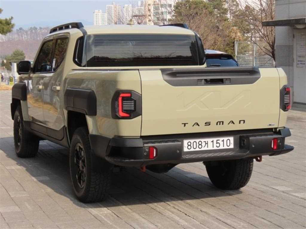 KIA Tasman - Vista 4