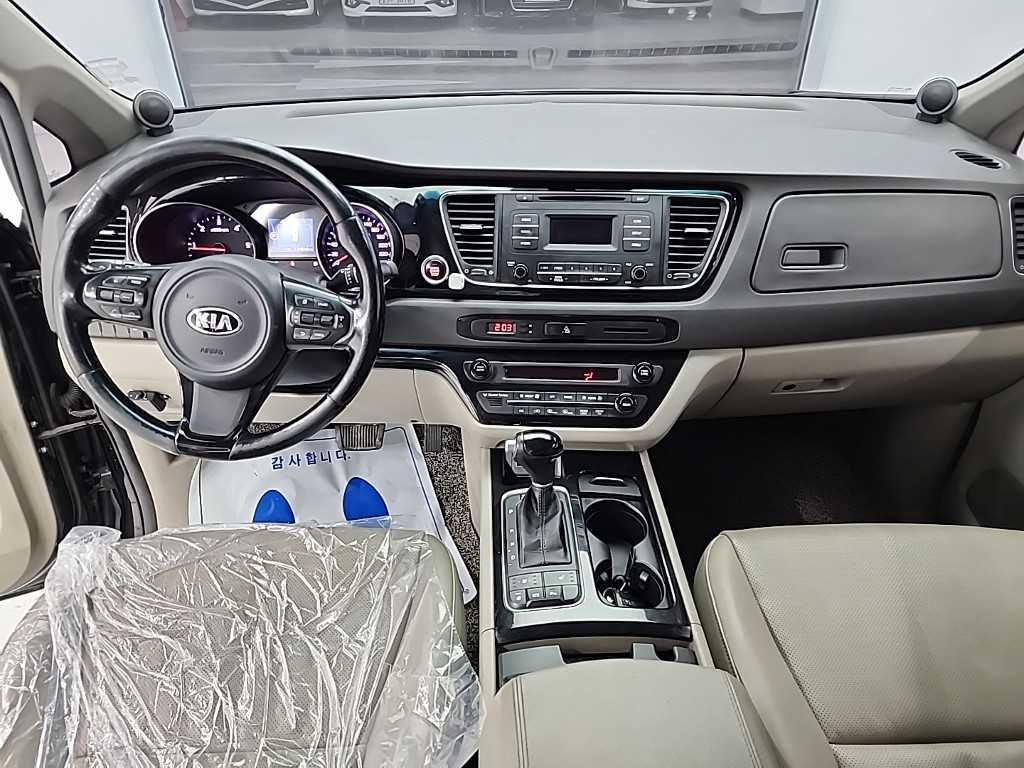 KIA Carnival 2015 - Importación desde Corea - HF Imports Iquique - Foto 14