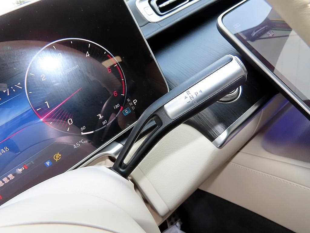 Mercedes Benz S Class - Vista 11