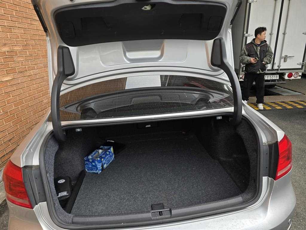 Volkswagen Passat 2013 Gris - Importación desde Corea - HF Imports Iquique - Foto 15