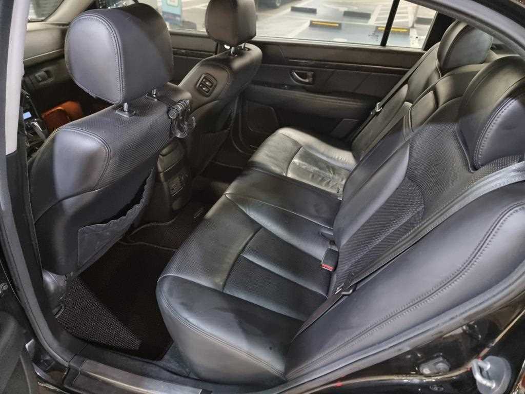 KIA Opirus - Vista 5