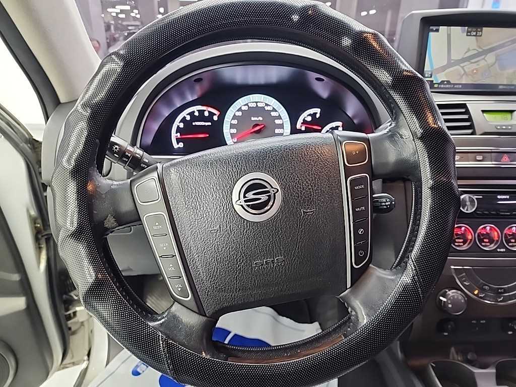 Ssangyong Rexton - Vista 9