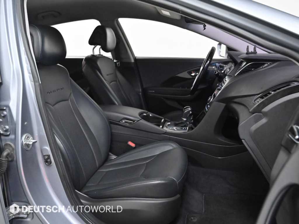 HYUNDAI Grandeur - Vista 10