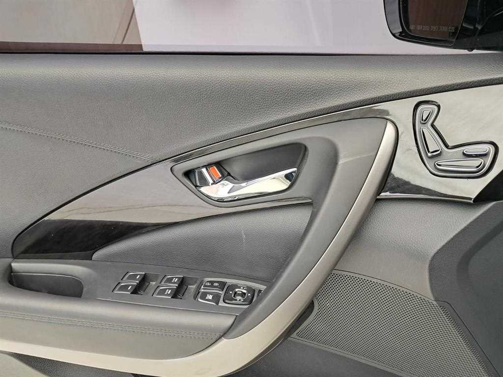 HYUNDAI Grandeur 2015 Negro - Importación desde Corea - HF Imports Iquique - Foto 13