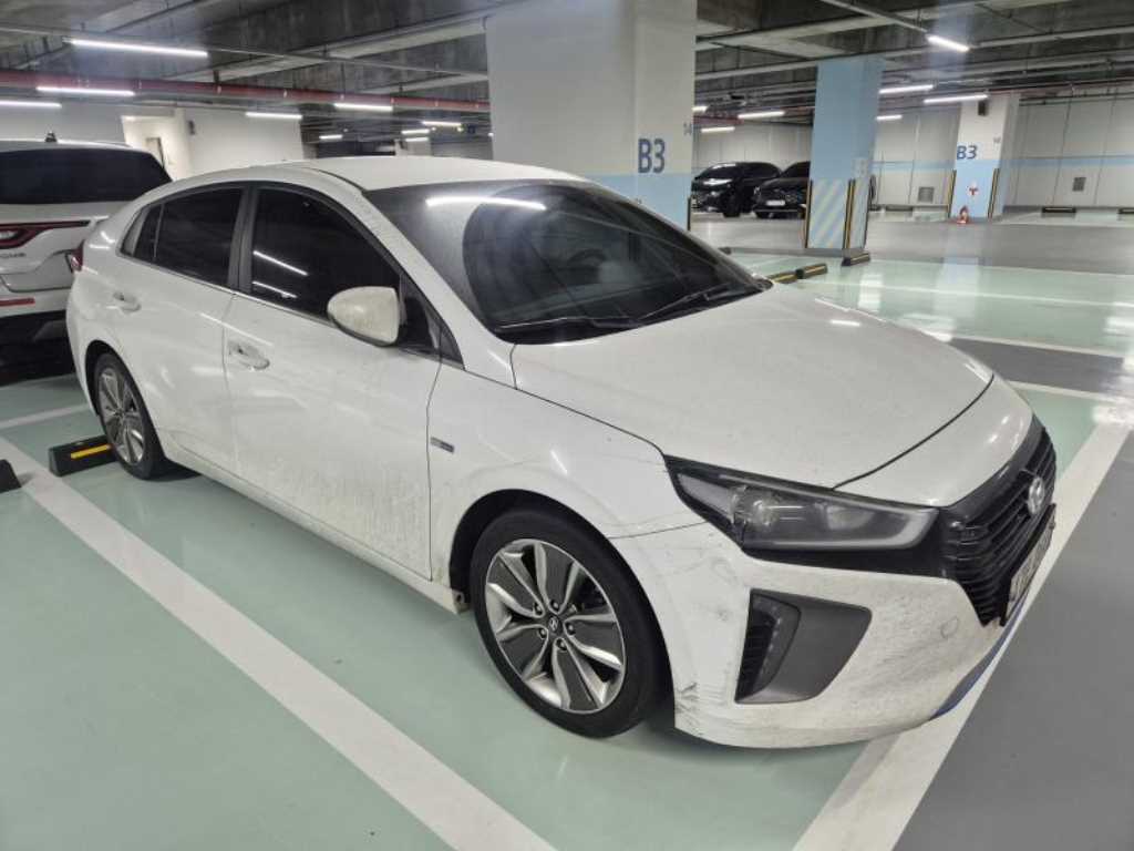 HYUNDAI Ioniq - Vista 2