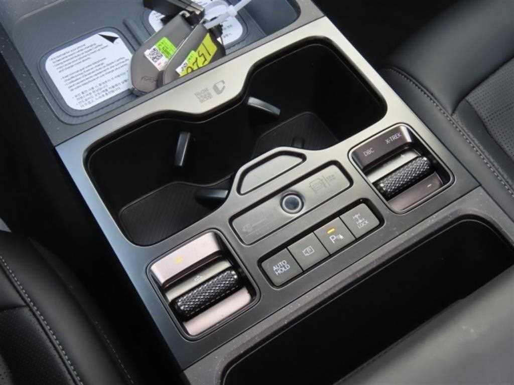 KIA Tasman - Vista 7