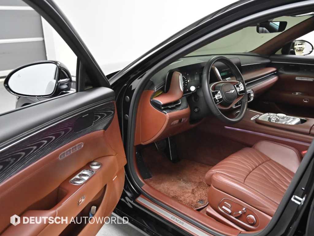 Genesis G90 - Vista 11