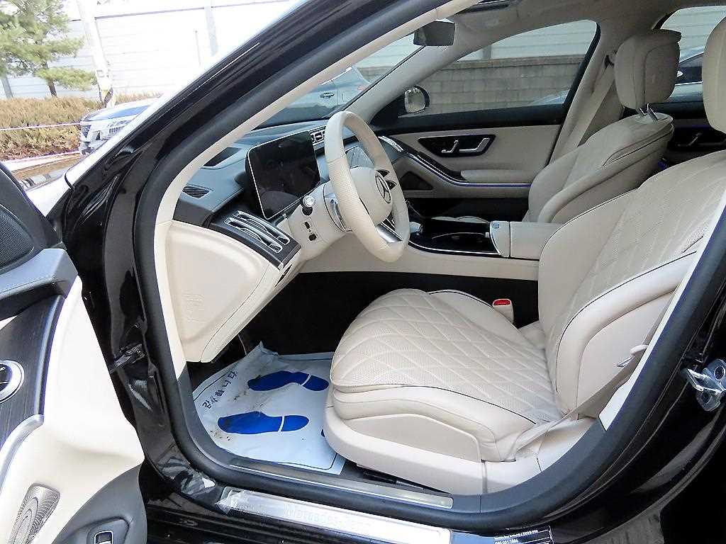 Mercedes Benz S Class - Vista 5