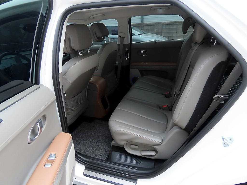 HYUNDAI Ioniq 5 - Vista 6