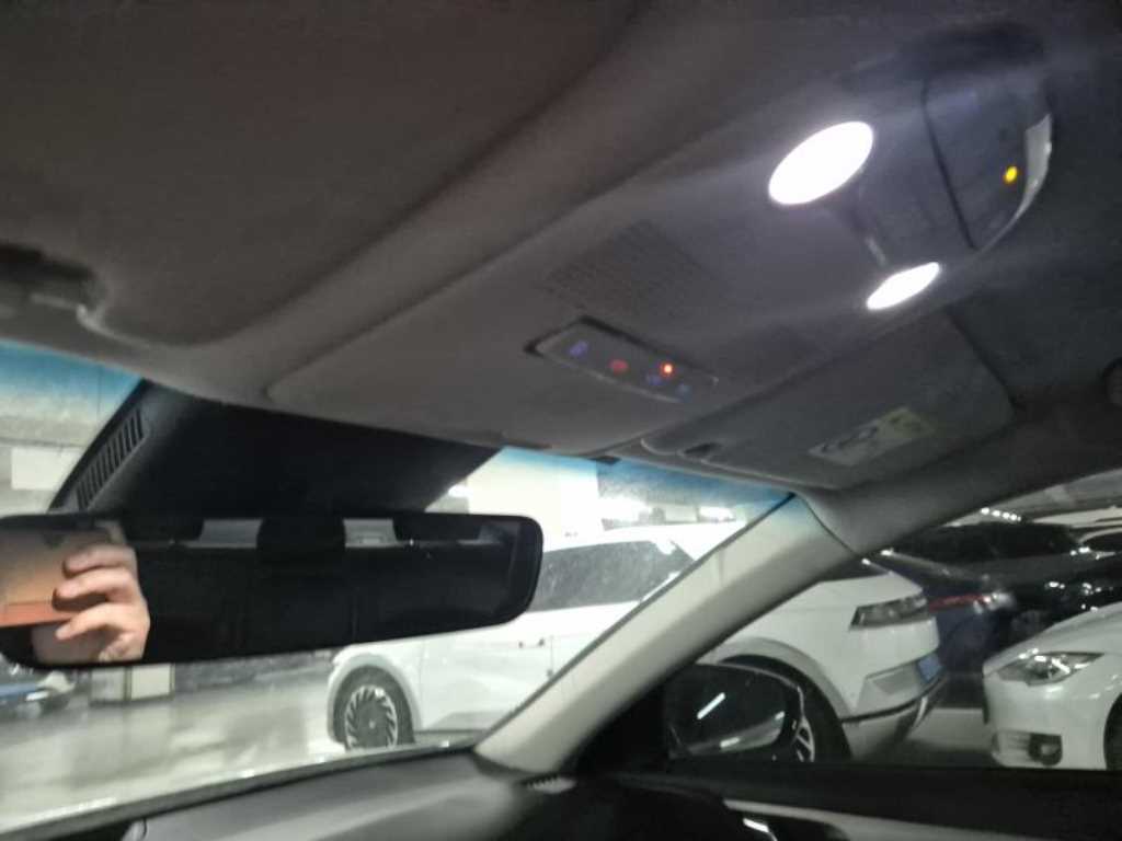 HYUNDAI Grandeur - Vista 10