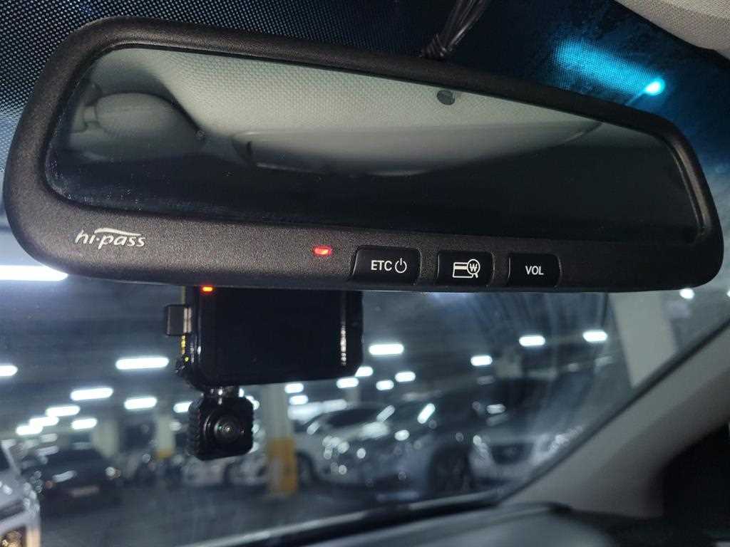 HYUNDAI Sonata - Vista 8