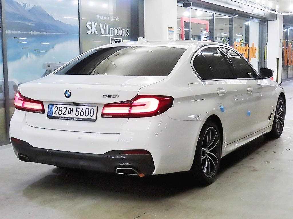 BMW 5 Series - Vista 4
