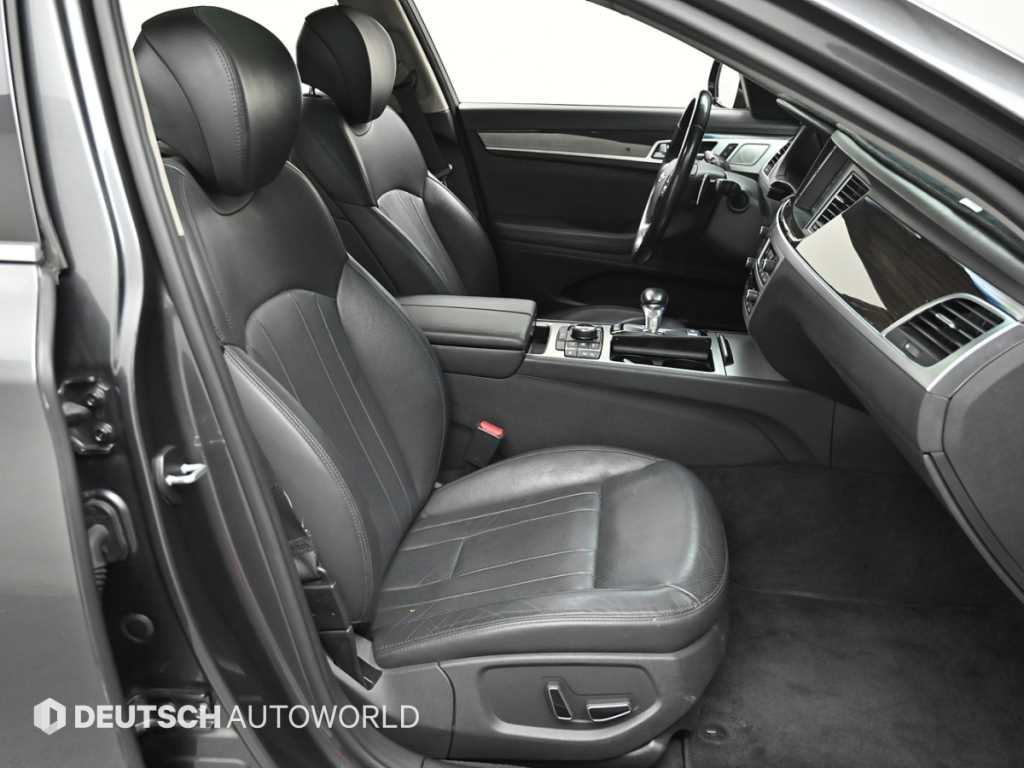 Genesis G80 - Vista 10