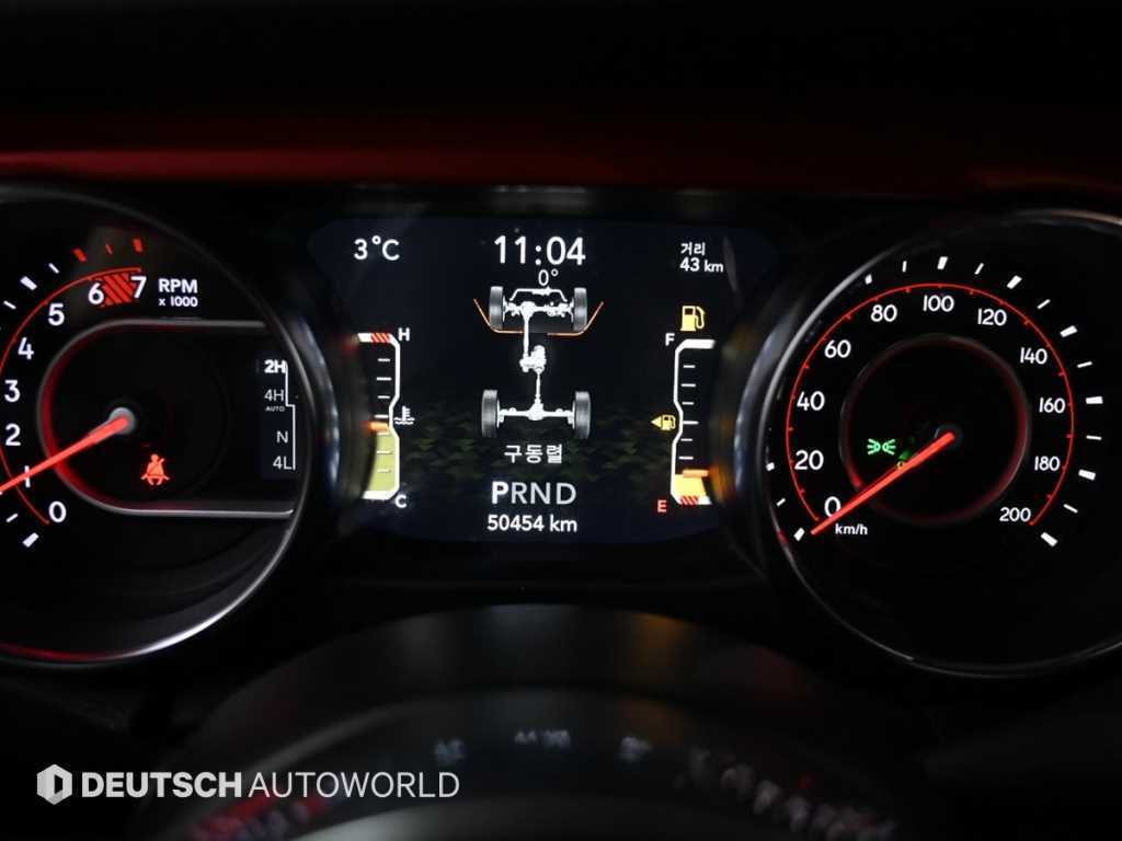 Jeep Wrangler - Vista 6