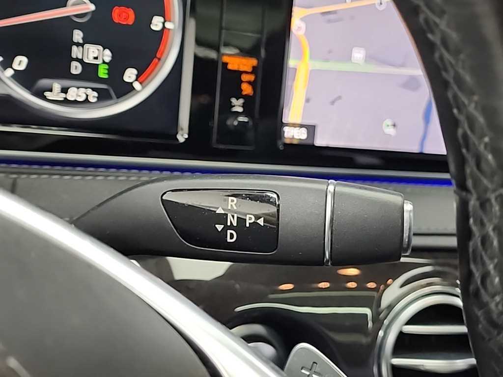 Mercedes Benz S Class - Vista 8