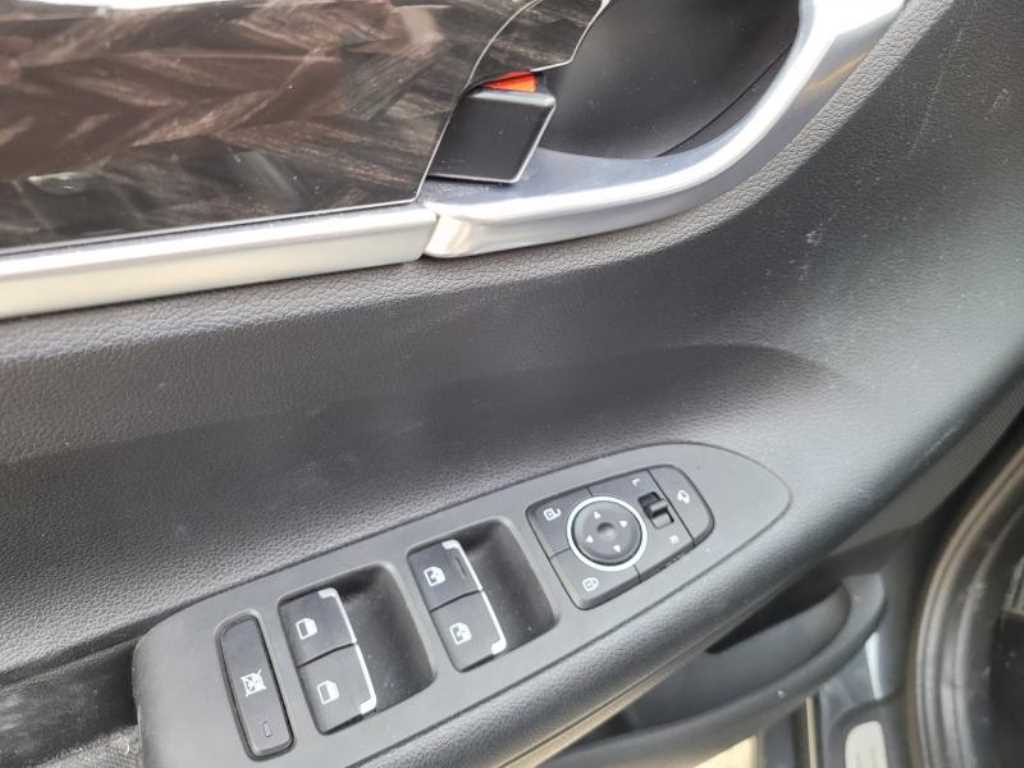 HYUNDAI Grandeur - Vista 12