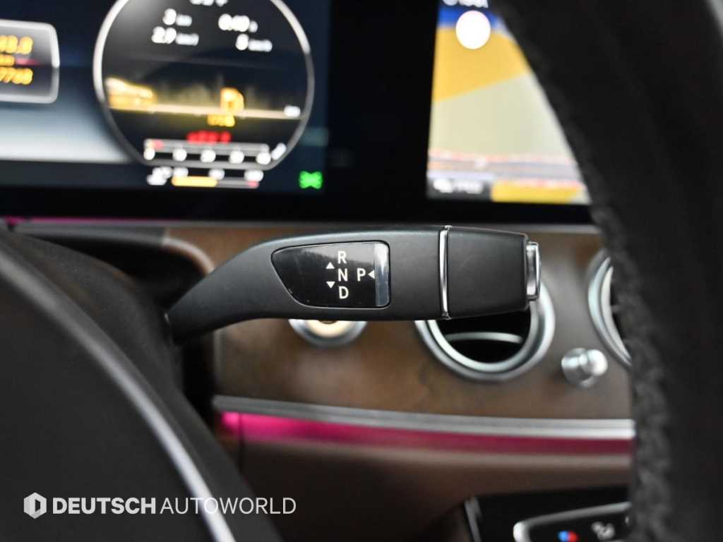 Mercedes Benz E class - Vista 9