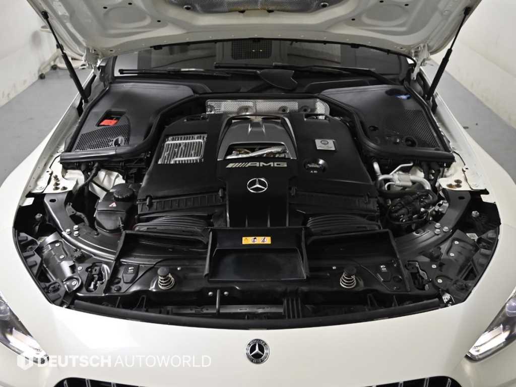 Mercedes Benz AMG GT - Vista 6