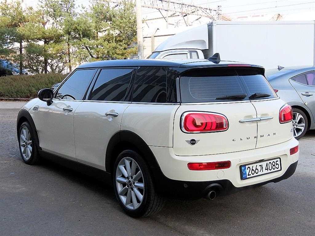 Mini Clubman - Vista 3