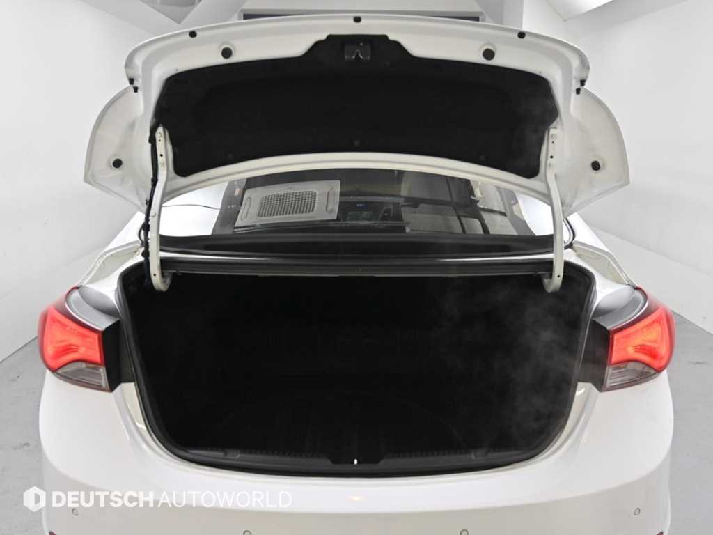 HYUNDAI Avante 2014 Blanco - Importación desde Corea - HF Imports Iquique - Foto 20