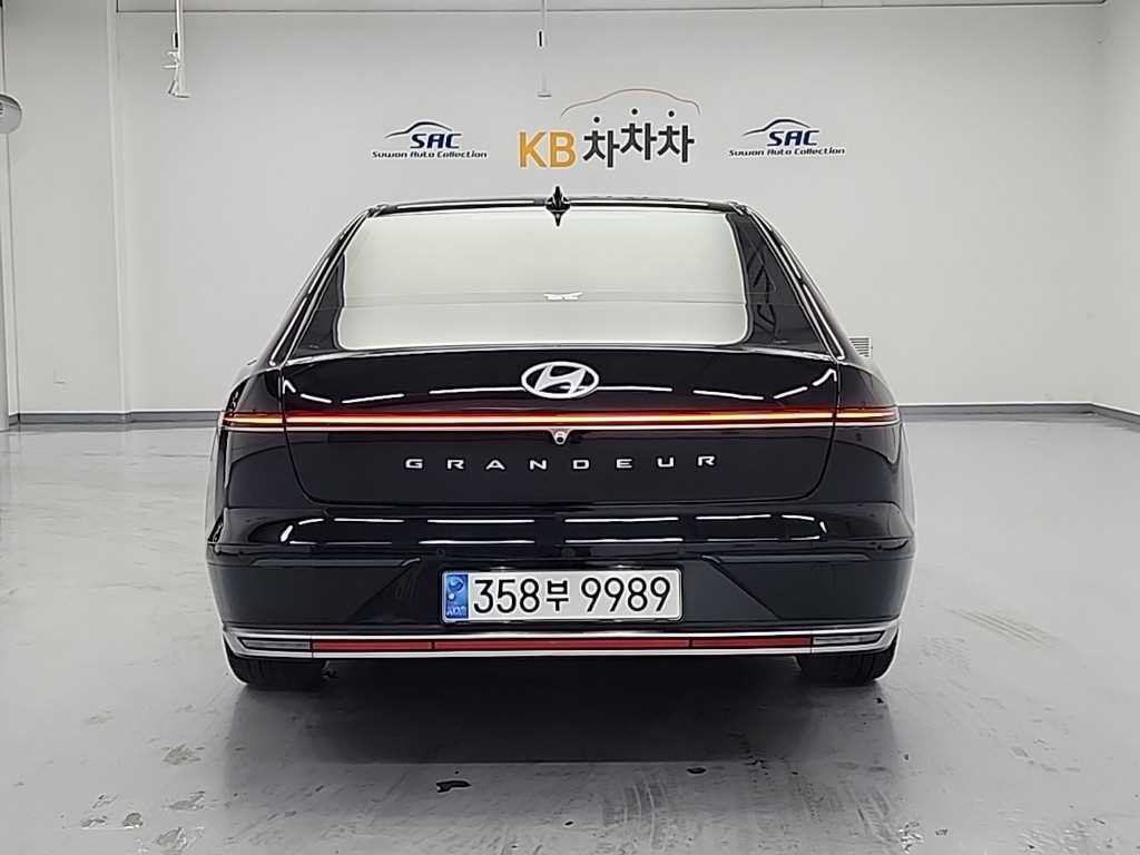 HYUNDAI Grandeur - Vista 3