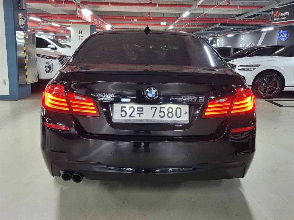 BMW 5 Series - Vista 4