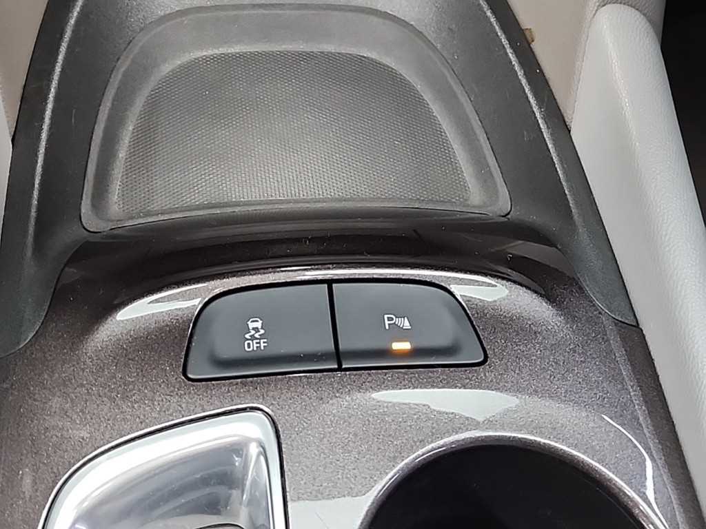 Chevrolet Malibu 2017 Negro - Importación desde Corea - HF Imports Iquique - Foto 14