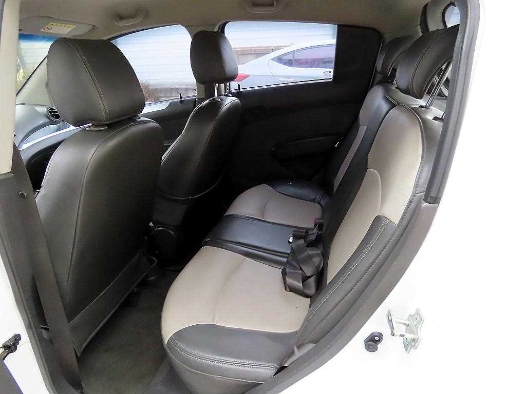 Chevrolet Spark - Vista 6