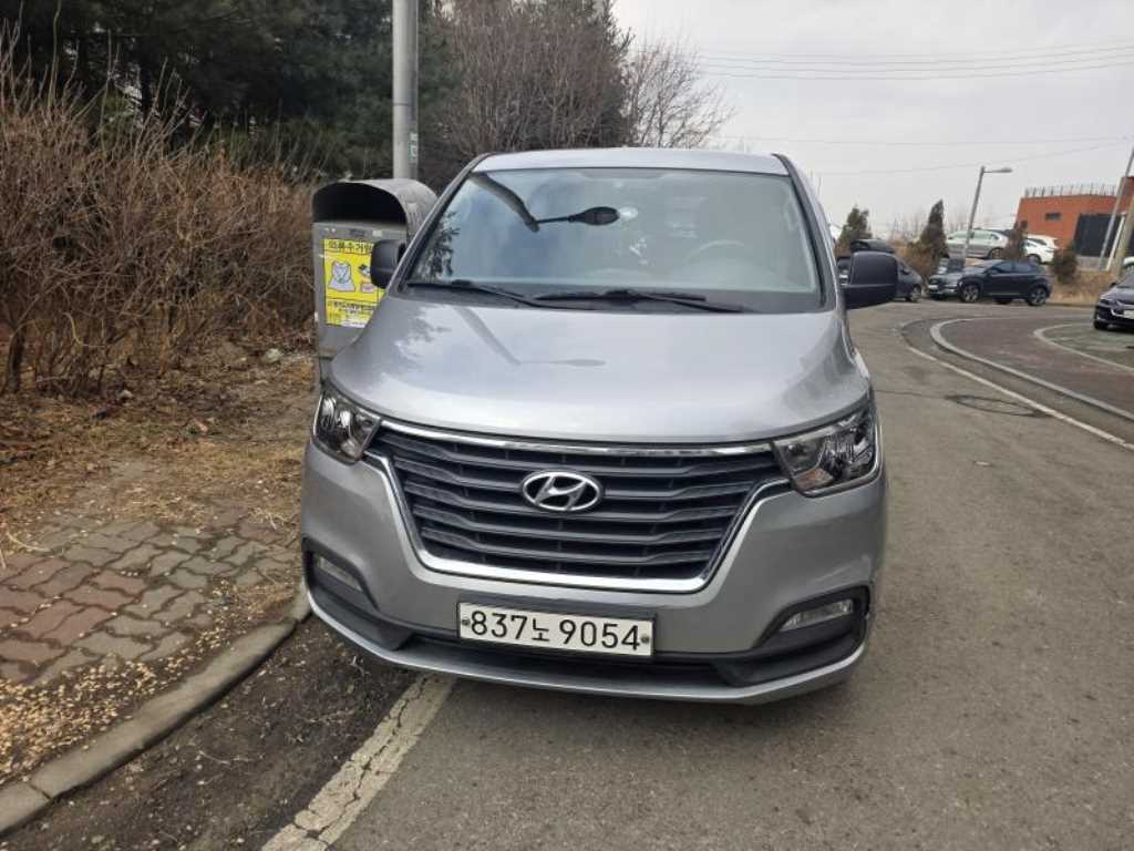HYUNDAI Starex 2019 - Importación desde Corea - HF Imports Iquique - Foto 1