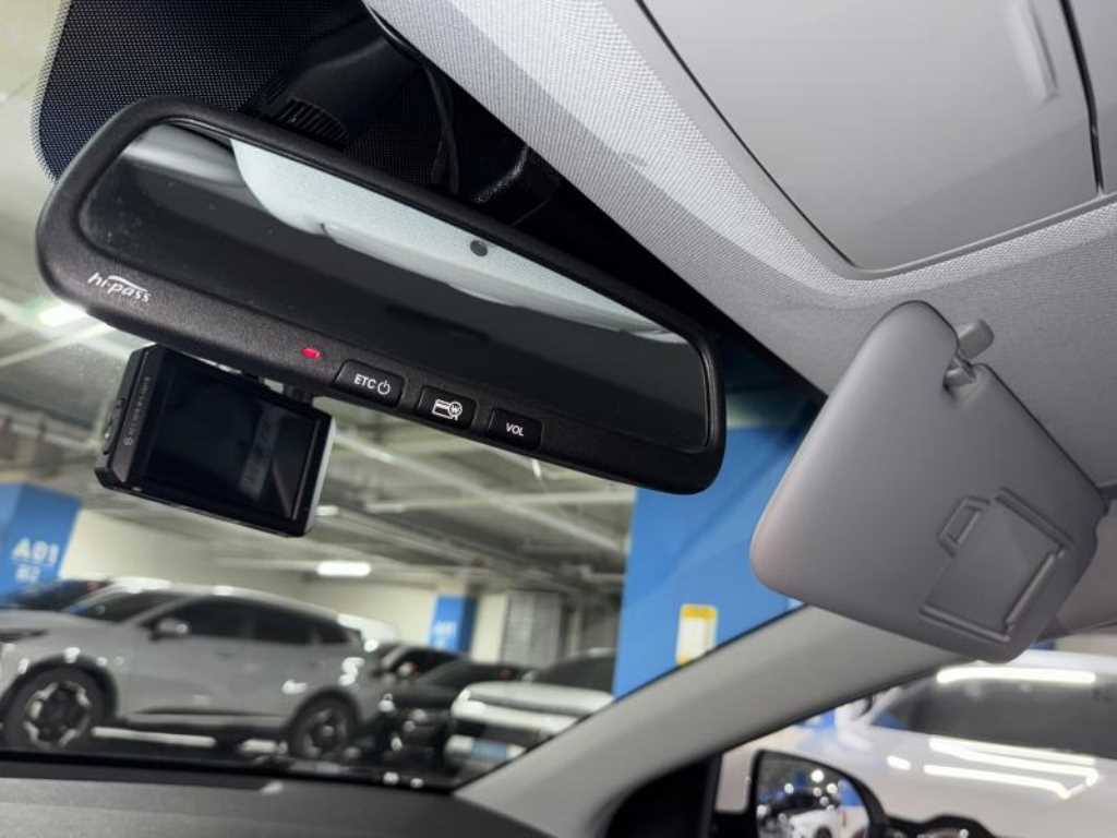 HYUNDAI Avante - Vista 11