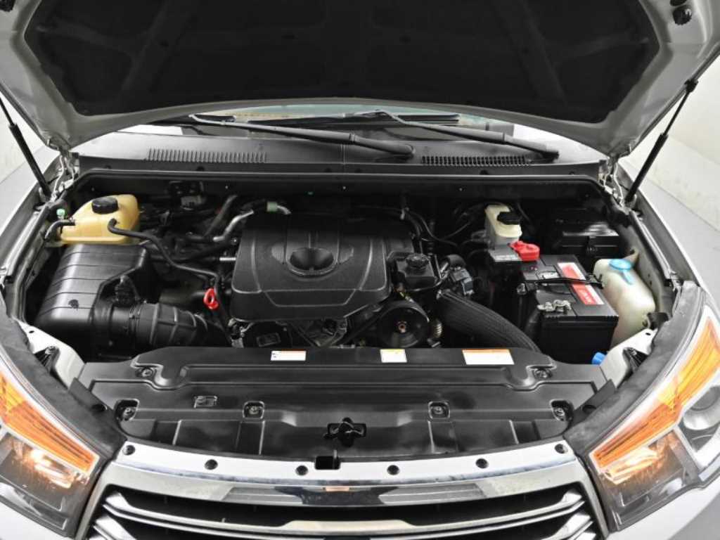 Ssangyong Korando - Vista 6