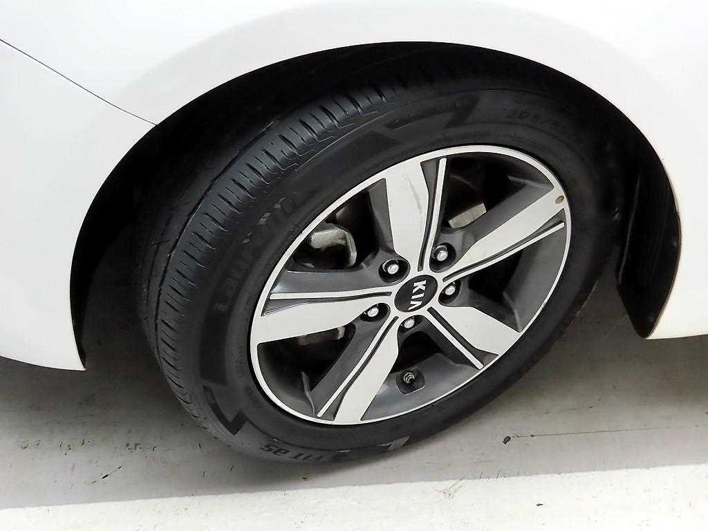 KIA K3 2018 Blanco - Importación desde Corea - HF Imports Iquique - Foto 19