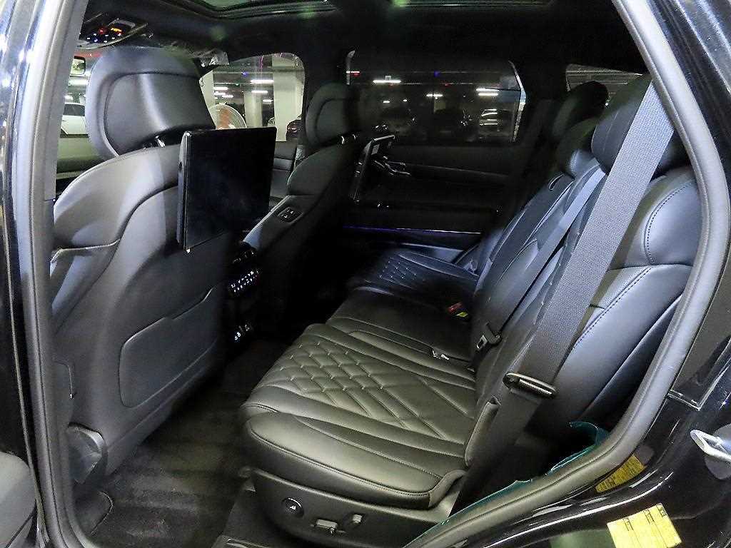 Genesis GV80 - Vista 7