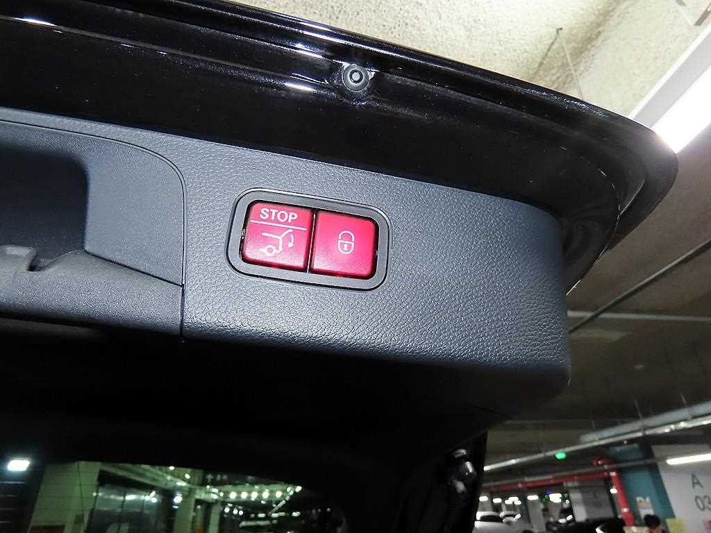 Mercedes Benz GLC Class 2021 Negro - Importación desde Corea - HF Imports Iquique - Foto 15