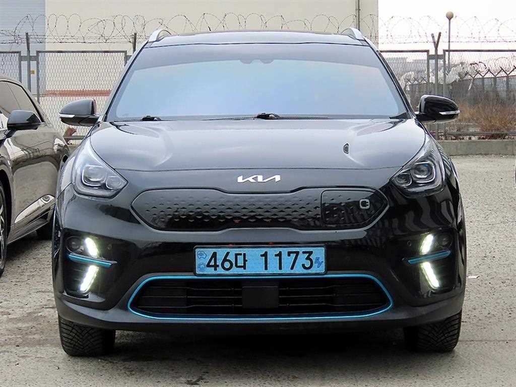 KIA Niro 2022 Negro - Importación desde Corea - HF Imports Iquique - Foto 1