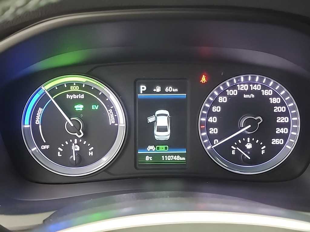 HYUNDAI Sonata - Vista 6