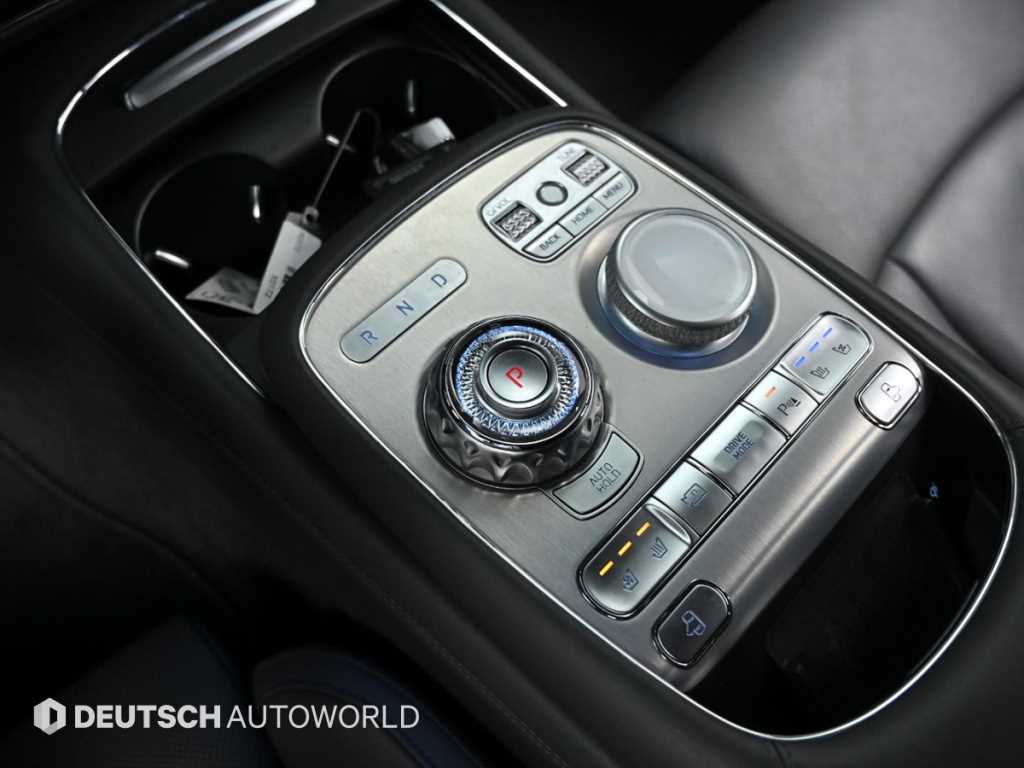 Genesis G90 - Vista 9