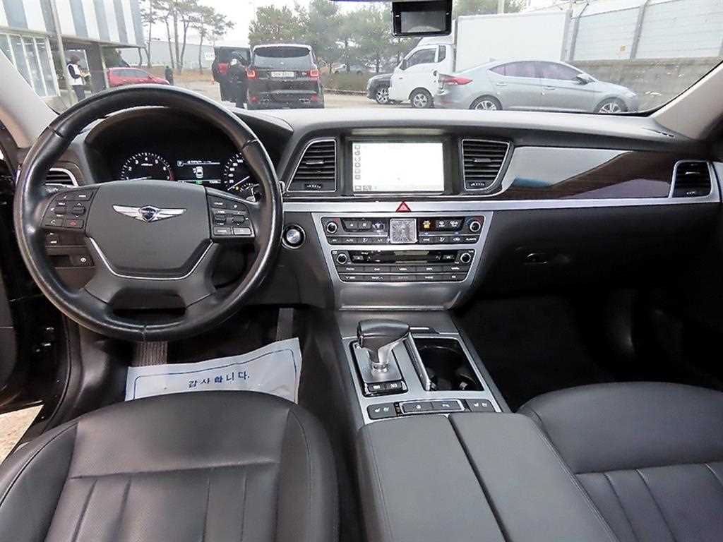 Genesis G80 - Vista 7