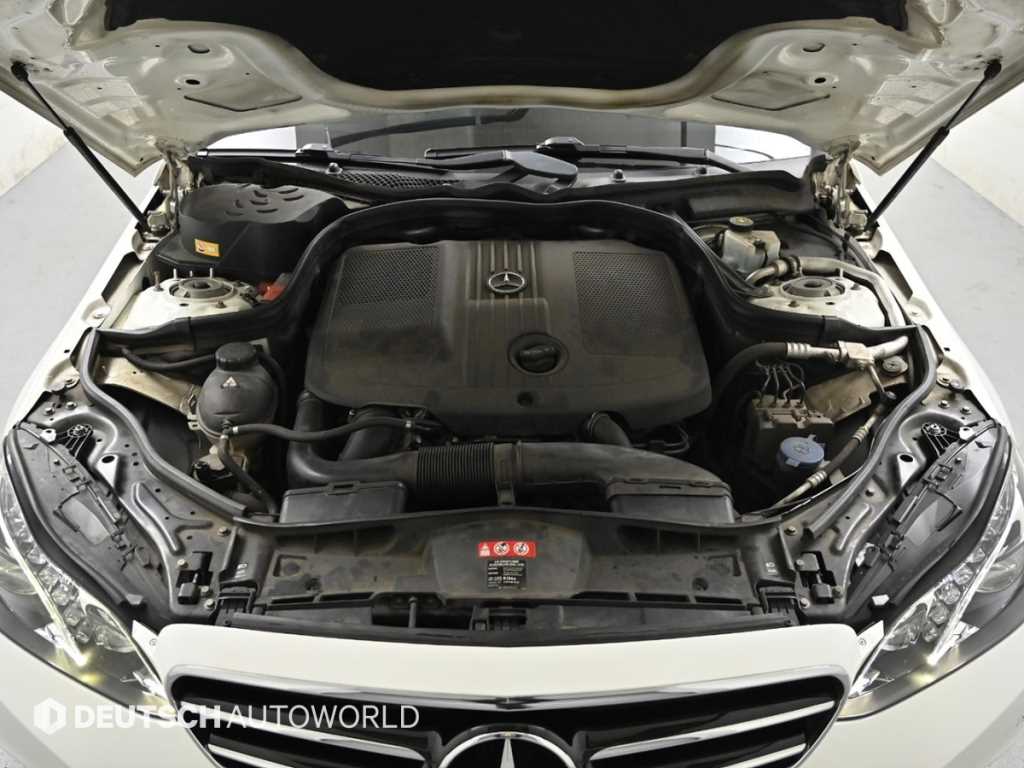 Mercedes Benz E class - Vista 6