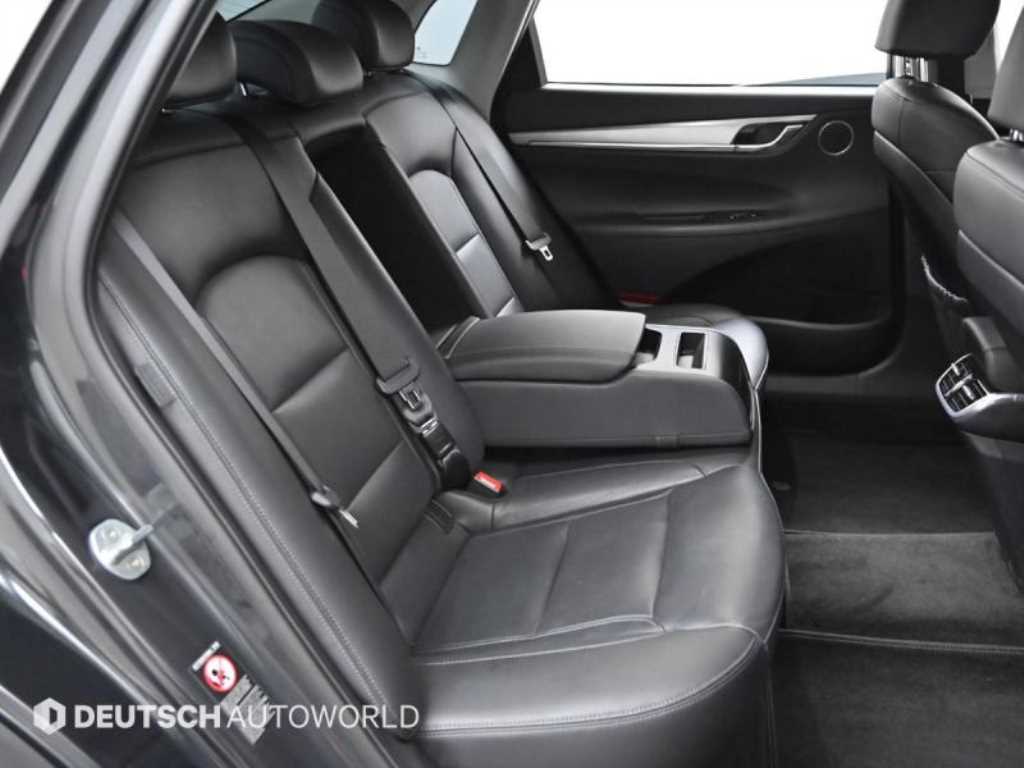 HYUNDAI Grandeur - Vista 12