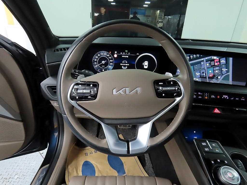 KIA K8 - Vista 9