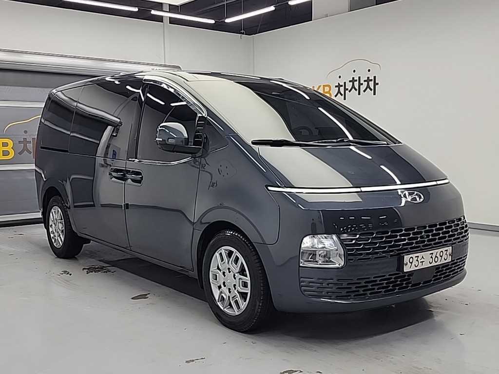 HYUNDAI Staria - Vista 4