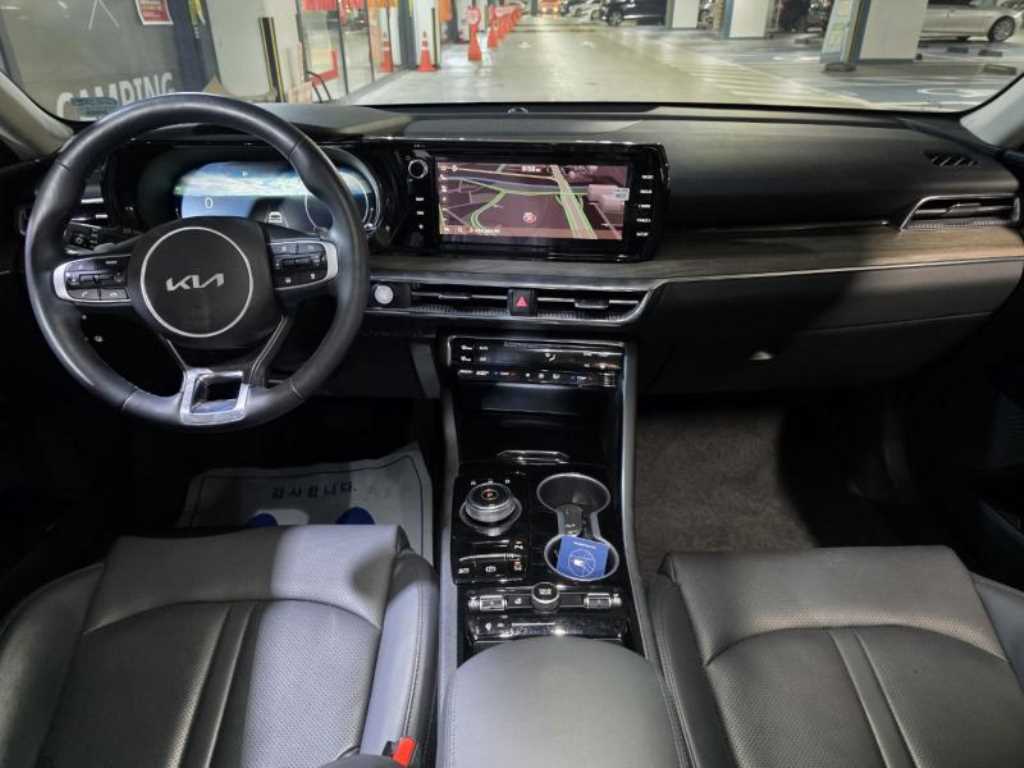 KIA K5 - Vista 9